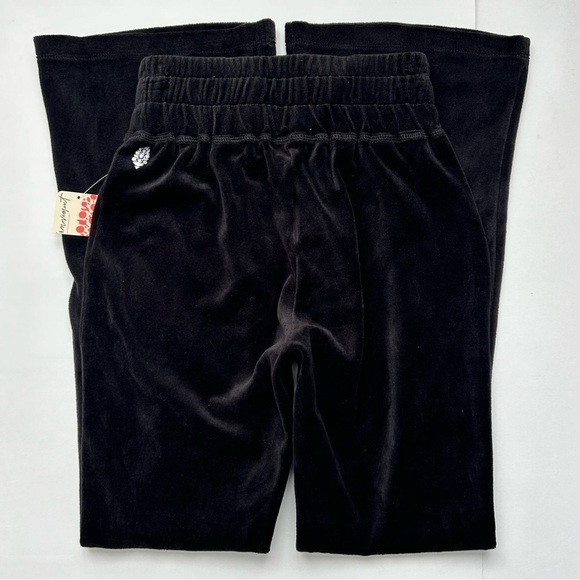 Free People Movement Take the Lead Velour Velvet Flare Pants Size XS Black NWT - Picture 8 of 10